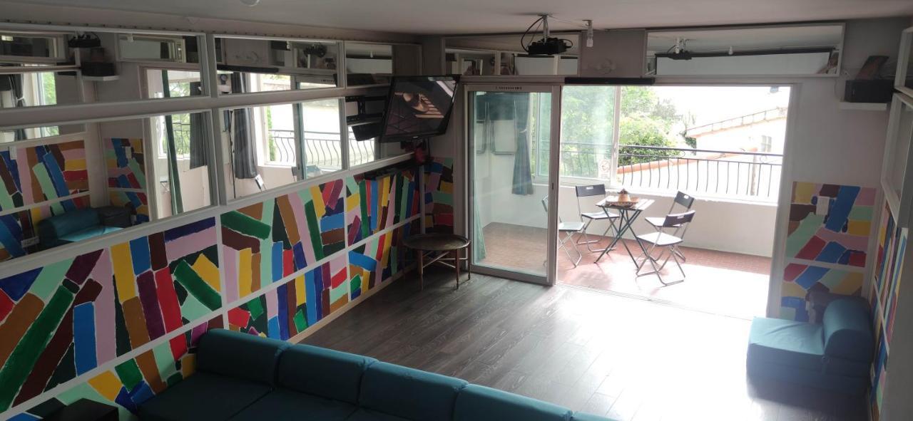 Logement Chambre Seul En Supplement Ou Dortoir Mixte Roquemaure  Exterior foto